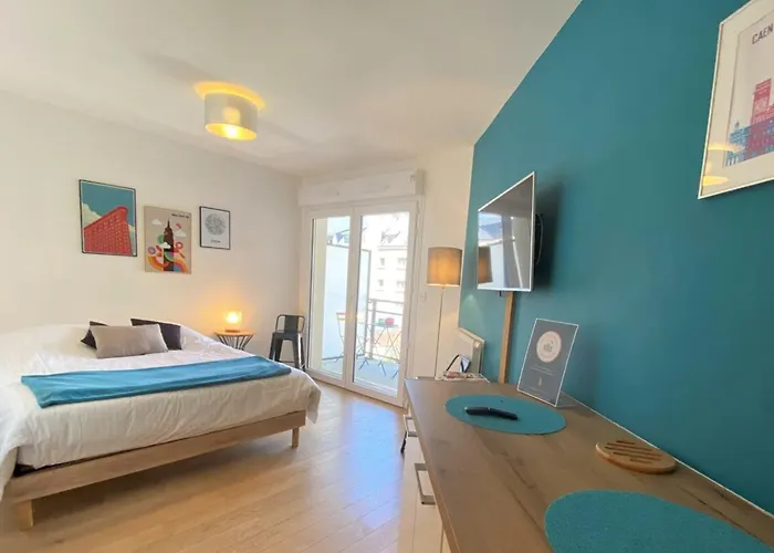 Port De Plaisance - Balcon - Hypercentre - Coup De Coeur קאין