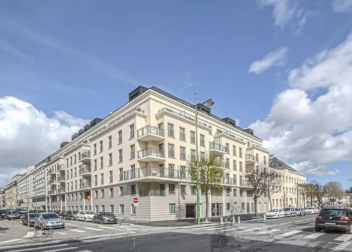 Port De Plaisance - Balcon - Hypercentre - Coup De Coeur קאין